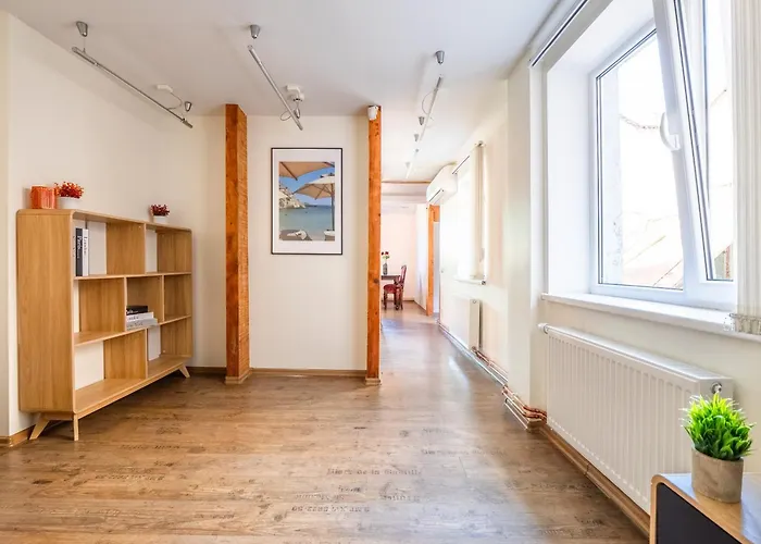 Jacob Residence, Loft Old Riga, 6 Sleeps Apartment *