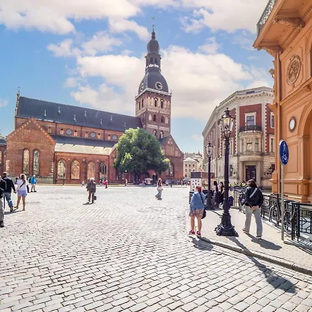 דירה Jacob Residence, Loft Old Riga, 6 Sleeps *